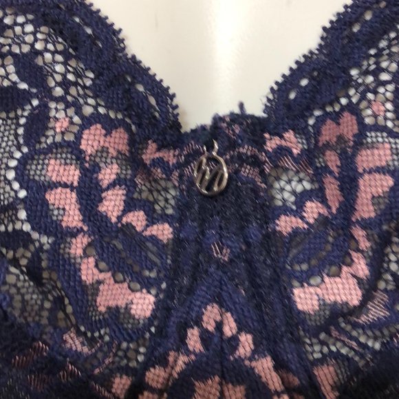 Montelle Blue/Pink Lacy Bra - Picture 2 of 4